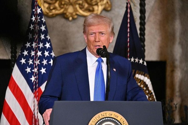 财聚配资 特朗普称对墨西哥、欧盟征收30%关税